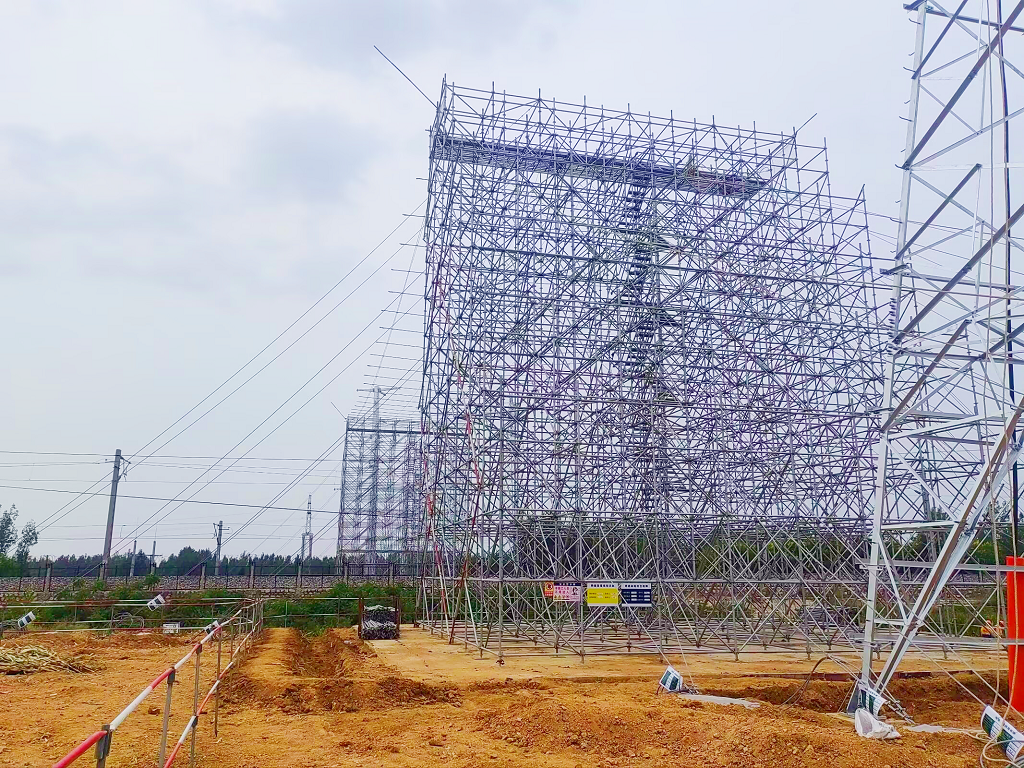 泰安市公鐵聯(lián)運(yùn)物流產(chǎn)業(yè)園建設(shè)涉及的35kV#2汶北線(xiàn)#37-#52段線(xiàn)路遷改工程跨越京滬鐵路K574+500處電力線(xiàn)架設(shè)工程